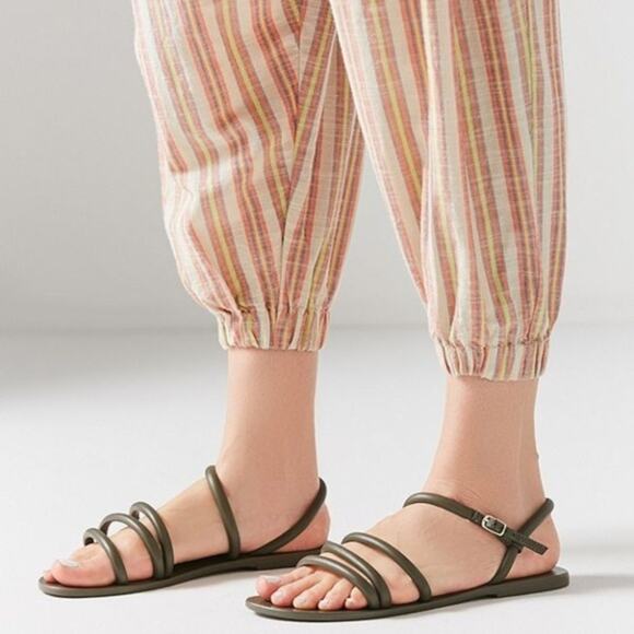 Urban Outfitter Olive Green Taylor Tube Sandal - Picture 1 of 7